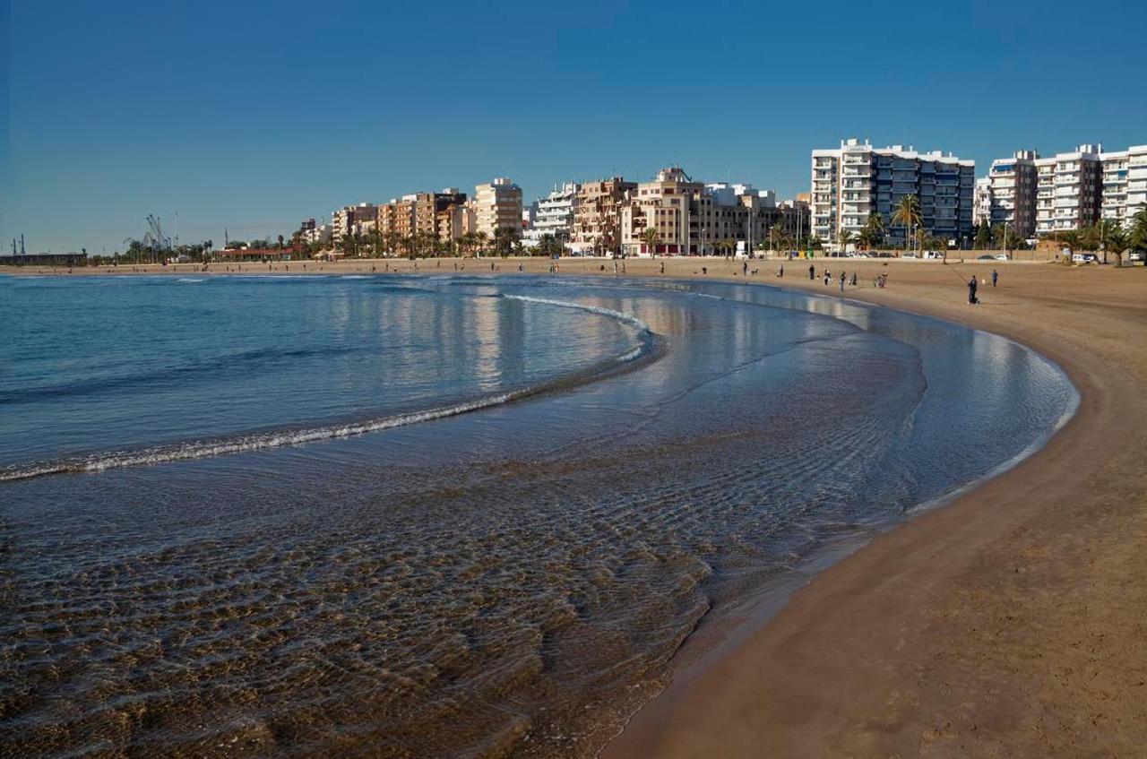 Uim Mediterraneo Felipe 8 Wifi Puerto de Sagunto Luaran gambar